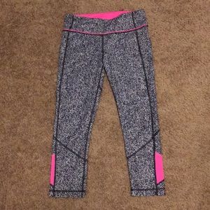 Size 6 Lululemon crop leggings